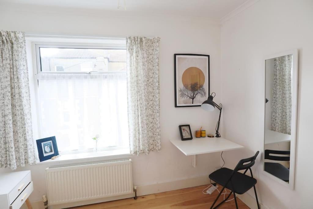 Cute Cottage 4 Mins From Cafes Station And Sea St Leonards-on-Sea Exterior photo